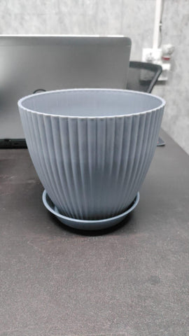 ðļ Plastic Round Flower Pot with Tray & Drainage Holes â Perfect for Indoor & Outdoor Plants ðļ Plastic Round Flower Pot with Tray & Drainage Holes â Perfect for Indoor & Outdoor Plants