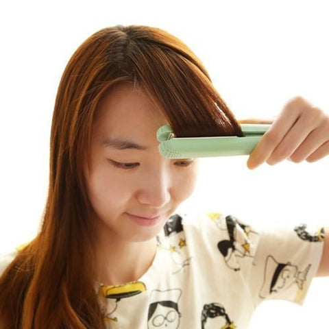 💖 Mini Hair Straightener – Cute & Easy to Use (Multicolor) 💖 Mini Hair Straightener – Cute & Easy to Use (Multicolor)