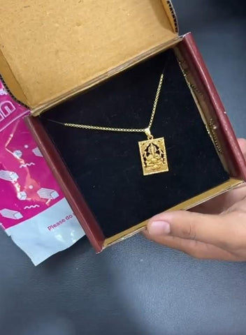 🕉️ Gold Plated Ganeshji Pendant with Chain – Divine Style with a Touch of Elegance 🕉️ Gold Plated Ganeshji Pendant with Chain – Divine Style with a Touch of Elegance