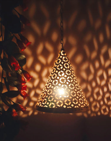 ✨ Hanging Cone Tea Light (Pack of 1) ✨ Hanging Cone Tea Light (Pack of 1)