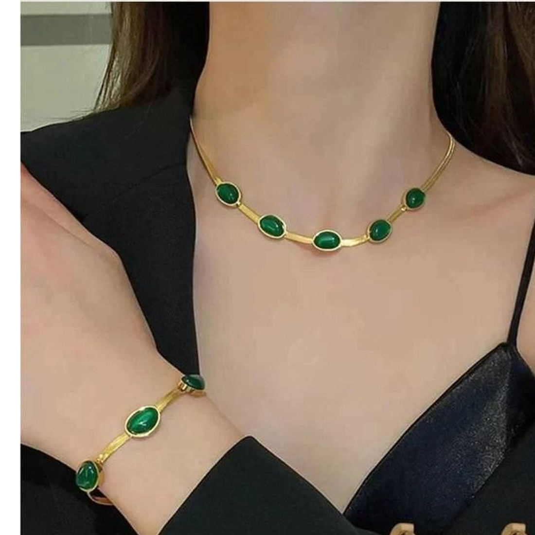 💎 Oval Green Crystal Pendant Necklace Set with Matching Bracelet