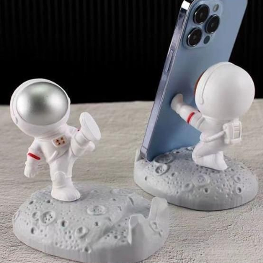 ðĻâð Nordic Style Astronaut Mobile Phone Stand Holder