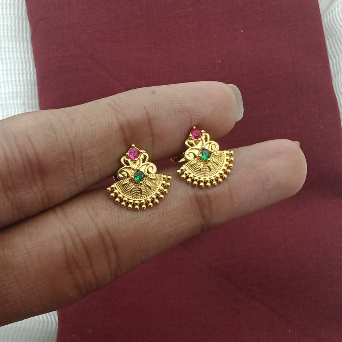 🌸 Traditional Micro Polish Stud Earrings 🌸