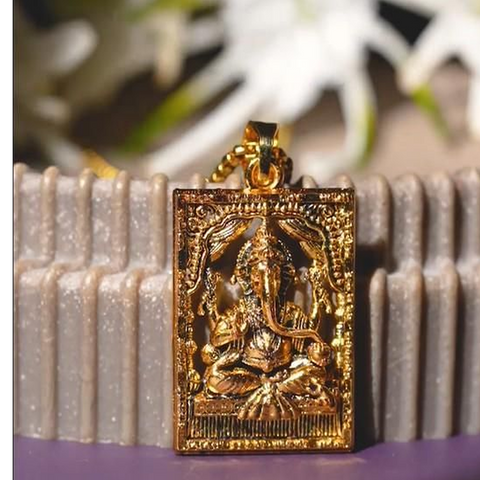🕉️ Gold Plated Ganeshji Pendant with Chain – Divine Style with a Touch of Elegance 🕉️ Gold Plated Ganeshji Pendant with Chain – Divine Style with a Touch of Elegance