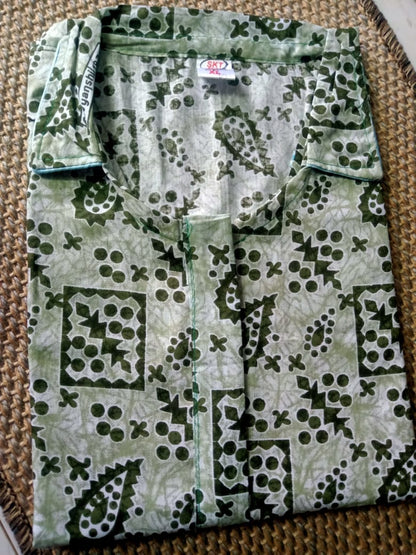 Pure Cotton Collar Nighty for Women – Zip Opening & Side Pocket | Suitable for Feeding Mothers