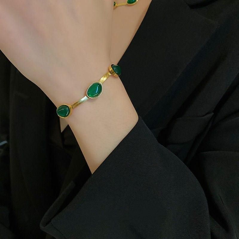 💎 Oval Green Crystal Pendant Necklace Set with Matching Bracelet
