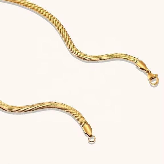 🐍 Men’s Golden Snake Chain – Stylish & Premium Finish