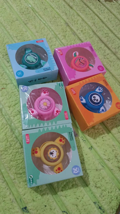 ✨ LED Spinning Kids Cartoon Slap Bracelet 🌀💡 (Mix Designs)