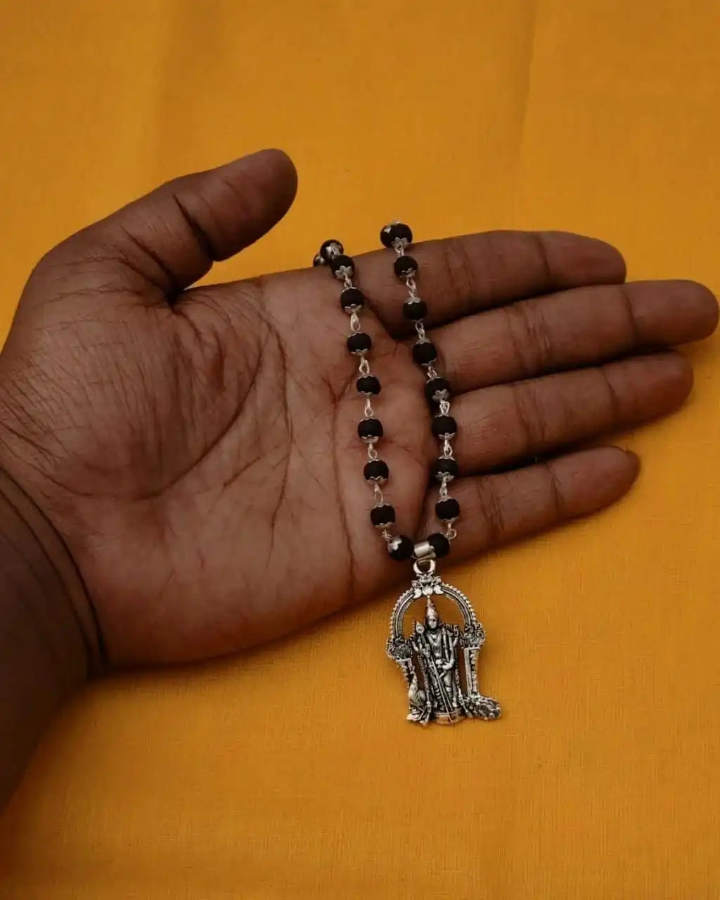 🕉️ Karungali Mala with Lord Murugan Locket – Divine Protection & Style 🔱