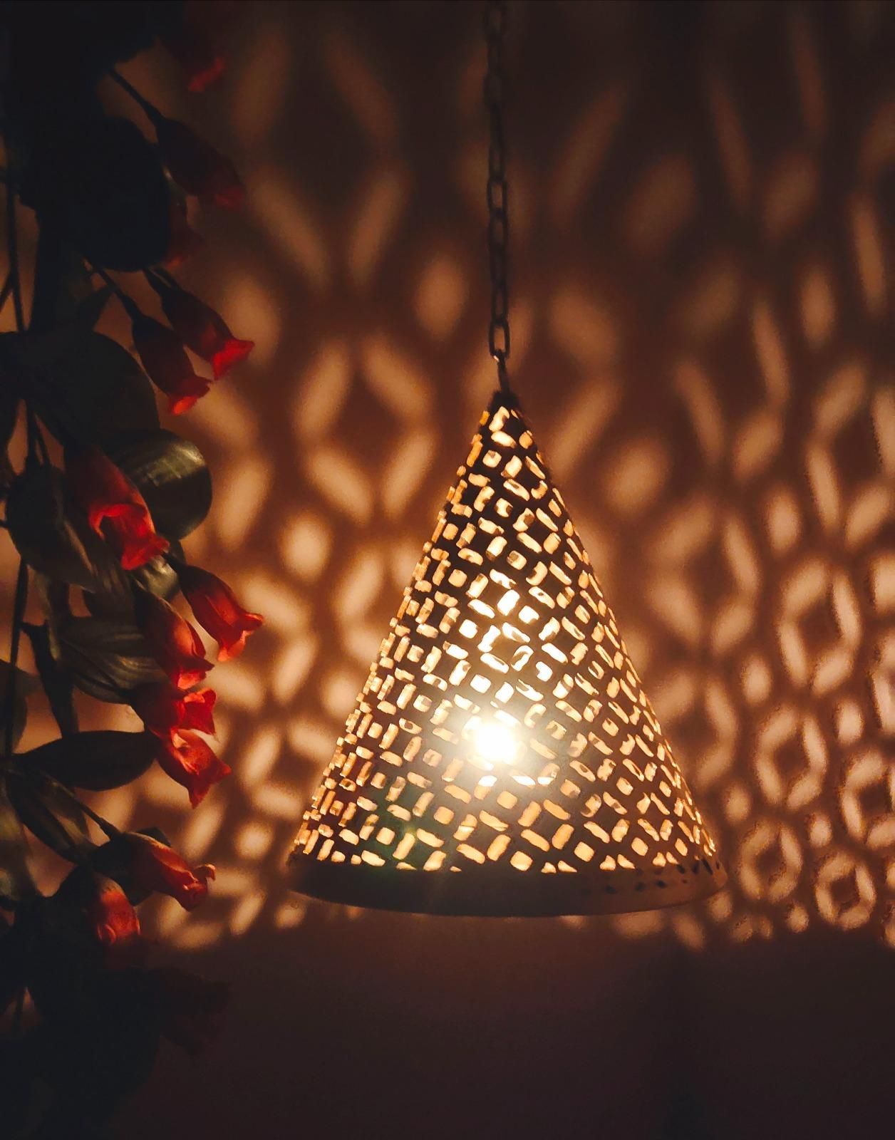 ✨ Hanging Cone Tea Light (Pack of 1)